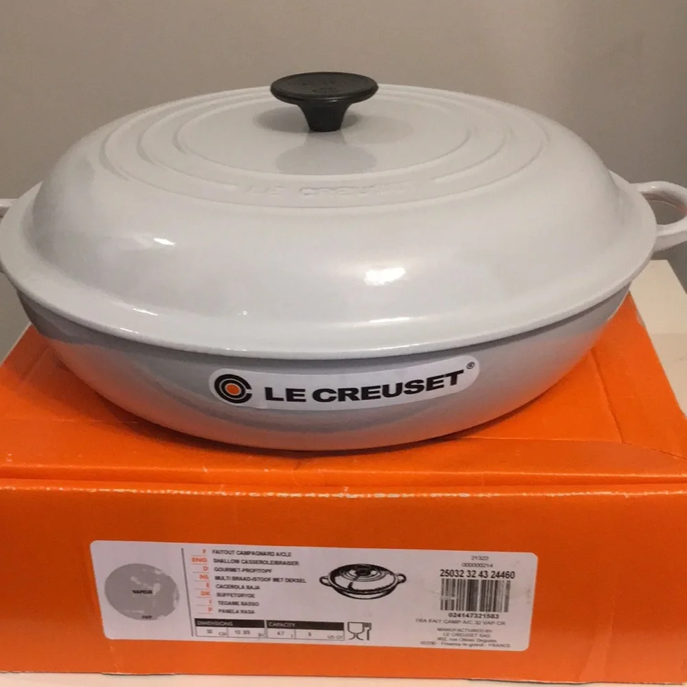 Le Creuset brand new